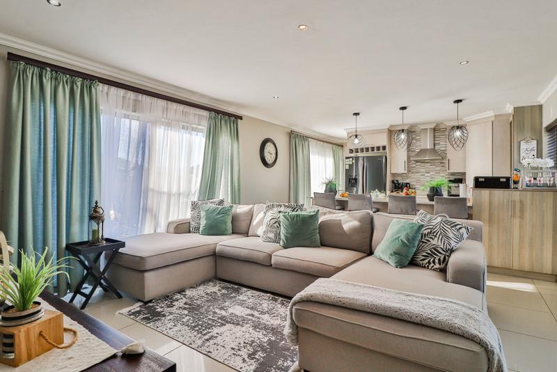 4 Bedroom Property for Sale in Island View Western Cape